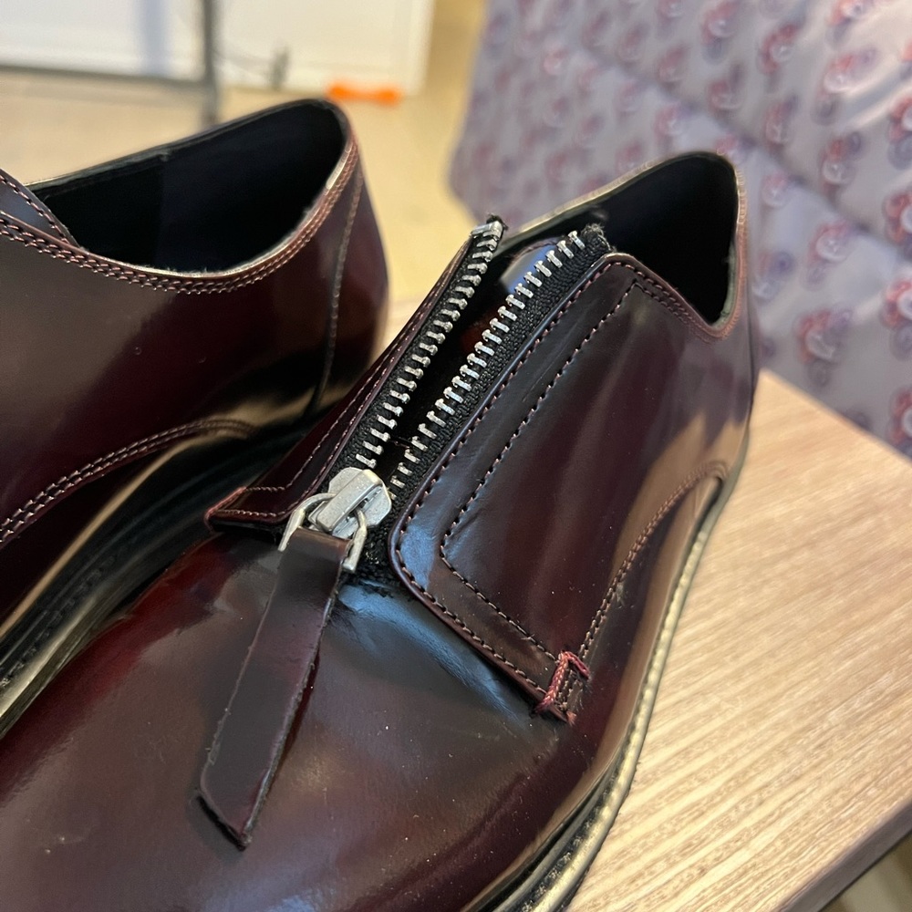 Shoes - Picture 5 of 8